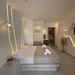 Pulse Designed Fira (Santorini)