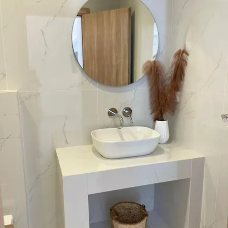 Pulse Designed * Fira (Santorini)